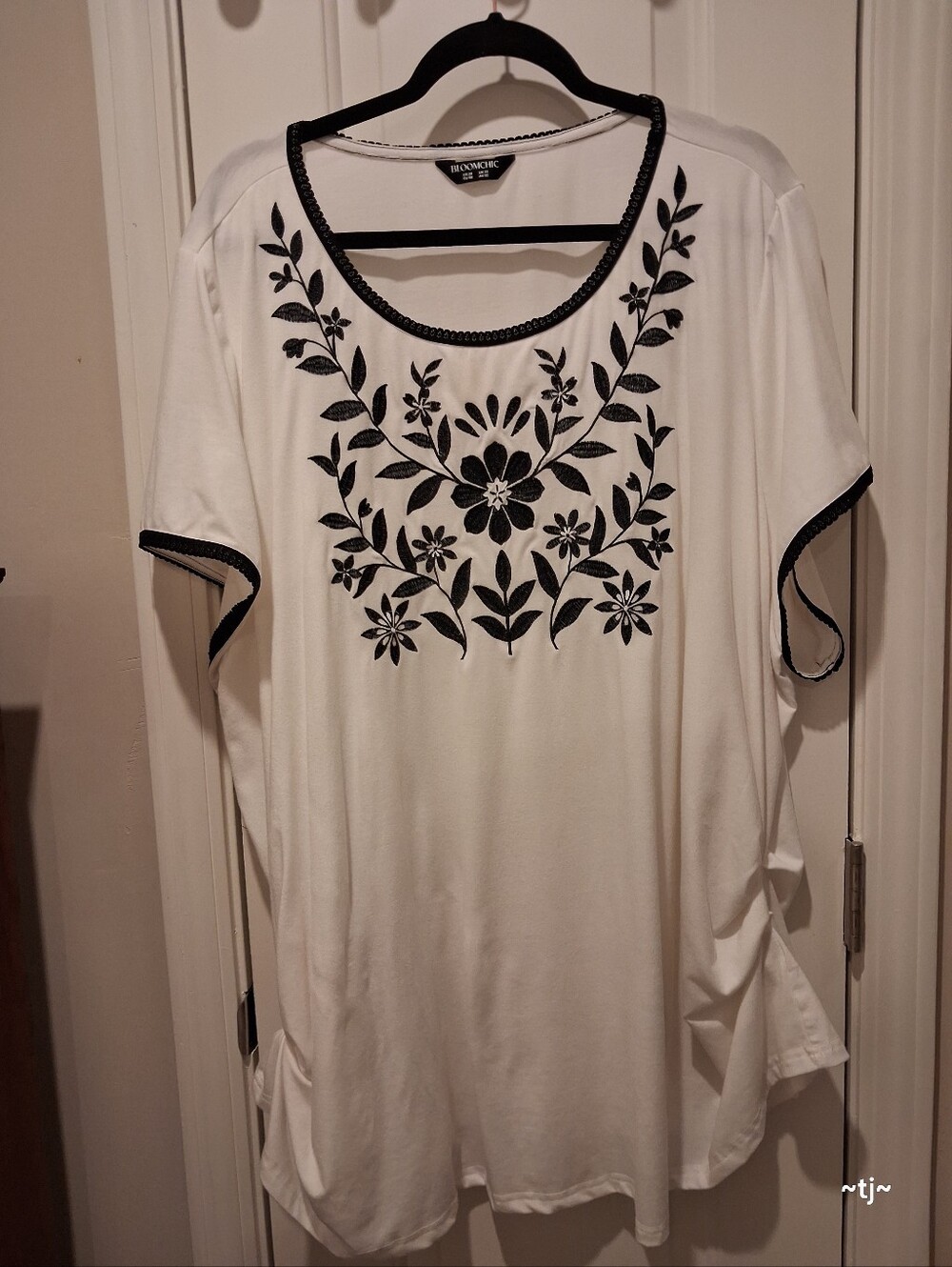 BloomChic White Short-Sleeve Tee with Black Floral Embroidery